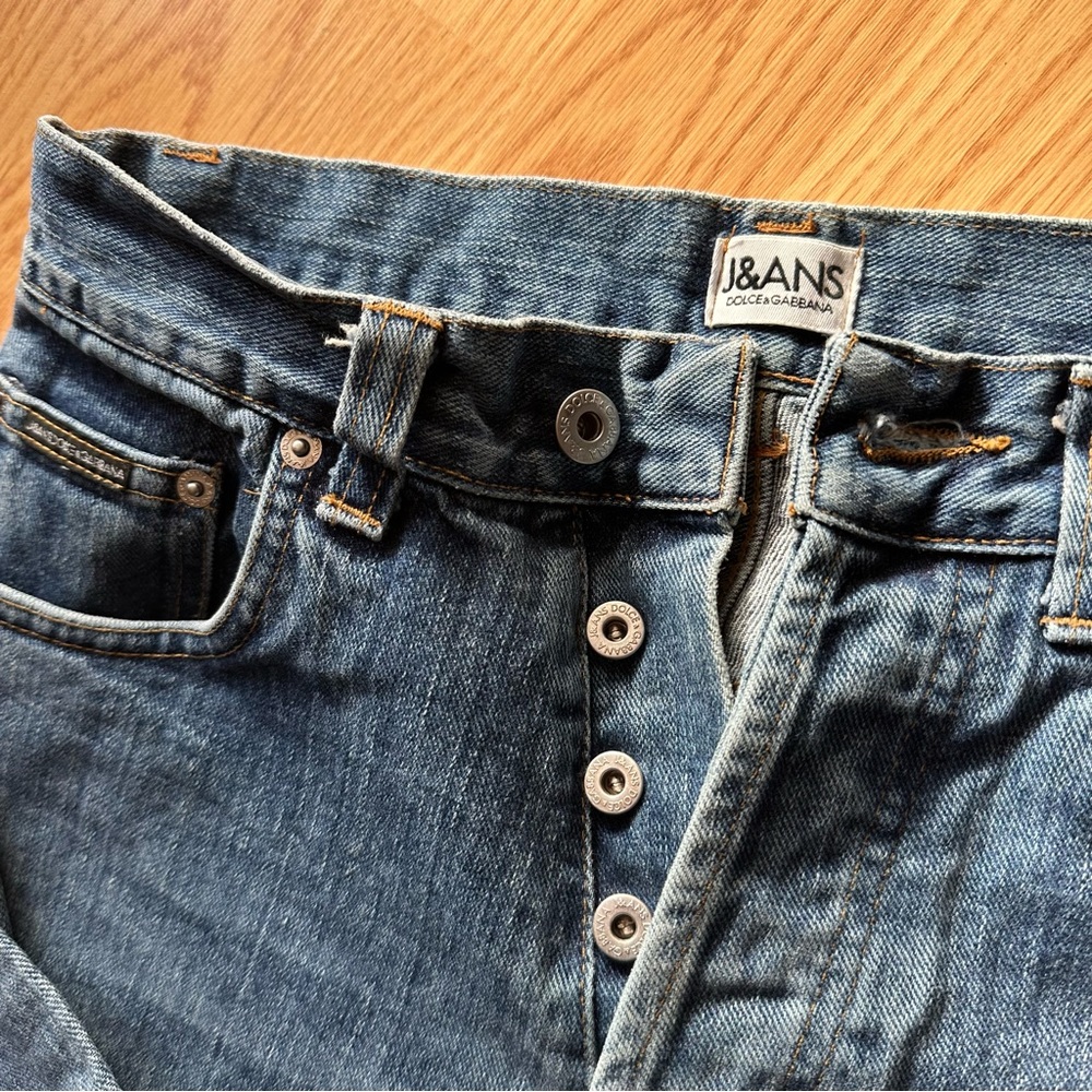 J&ANS DOLCE & GABBANA STRAIGHT LEG BUTTON FLY JEANS